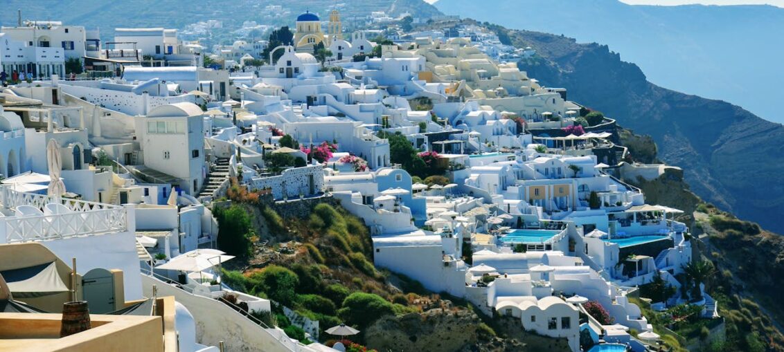 Πώς η εκπαίδευση στον τουρισμό και την πολυγλωσσία μπορεί να ενισχύσει την εμπειρία των πελατών σε ένα ξενοδοχείο;